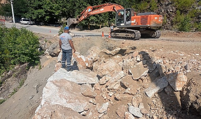 Alanya kırsalında yol bakımları sürüyor