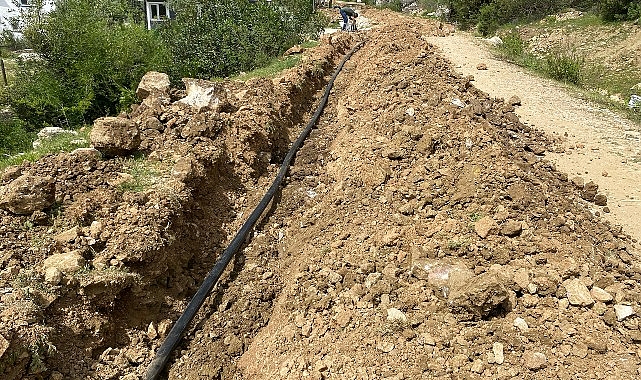 Antalya Büyükşehir’den Aksekili üreticilere sulama borusu desteği