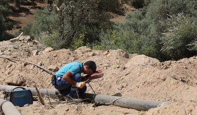 Aydın Su ve Kanalizasyon İdaresi Genel Müdürlüğü (ASKİ), Aydın’ın dört bir yanında çalışmalarına hız kesmeden devam ediyor