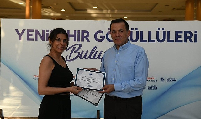 Başkan Abdullah Özyiğit, Yenişehir Gönüllüleri ile buluştu