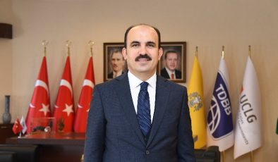 Başkan Altay başarılı firmaları tebrik etti