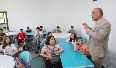 Başkan İbrahim Sandıkçı: “Milli Teknoloji Hamlesi’ne özgün fikirleri ve eserleriyle katkı sağlayan nesilleri yetiştiriyoruz”