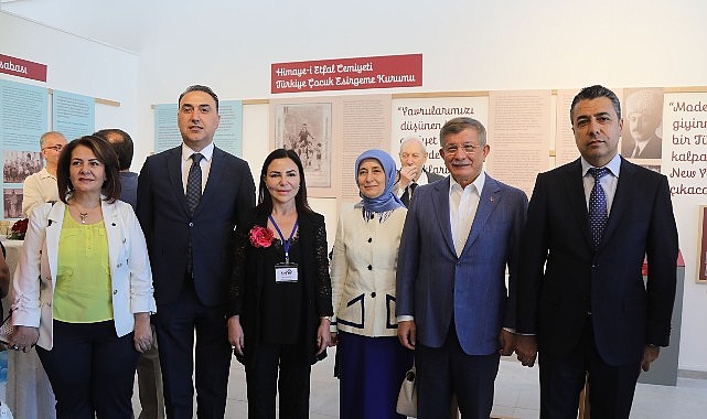 Çankaya Belediyesi katkı sağladığı, Koç Üniversitesi VEKAM ve KOREV işbirliği ile hazırlanan “İstiklâlden İstikbale Çocuk Davamız” sergisi Zülfü Livaneli Kültür Merkezi’nde açıldı