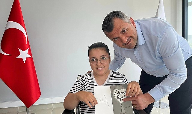 Göksu’dan Başkan Taşyasan’a anlamlı hediye