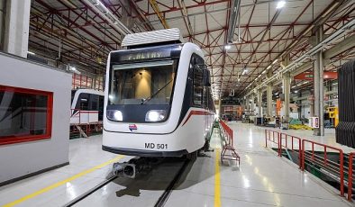 İşte İzmir Metrosu’nun 28’lik delikanlısı