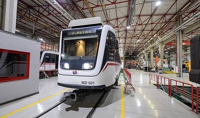 İşte İzmir Metrosu’nun 28’lik delikanlısı