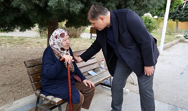 İzmir’de emeklilere su faturası, market ve kira desteği