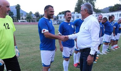 Kemer’de Masterler Futbol Turnuvası