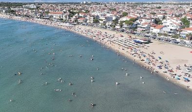 Kurban Bayramı dolayısıyla tatili fırsata çeviren binlerce turist, Körfezin İncisi Burhaniye’ye akın etti