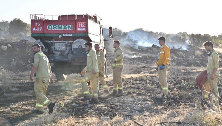 Manisa Büyükşehir İtfaiyesi yangınlarla mücadelesine devam ediyor