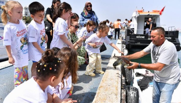 Mersin’de miniklere deniz temizliğinin önemi anlatıldı