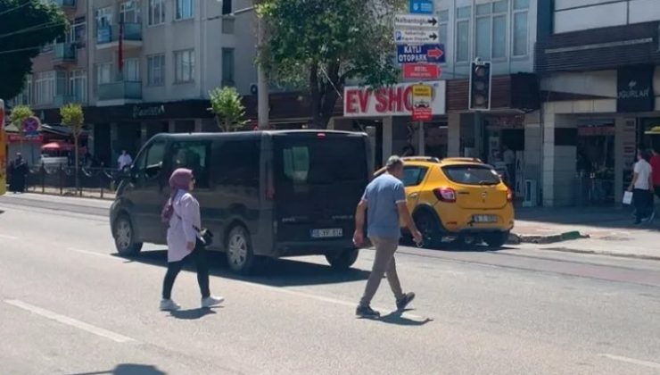 Alt geçitten geçmek yerine tehlikeye atlıyorlar