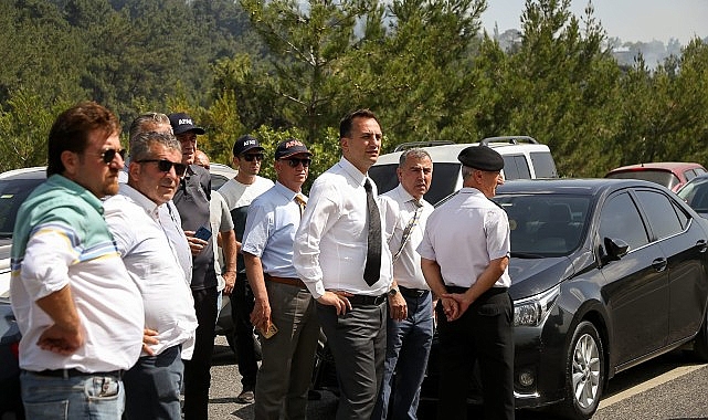 Bornova’da korkutan orman yangını: Alevler bu kez Beşyol’dan yükseldi