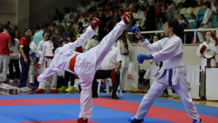 Gemlik’te karate şöleni