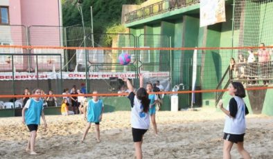 Gölcük’te Plaj Voleybolu heyecanı başlıyor