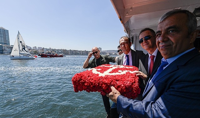 İzmir Körfezi’nde Kabotaj Bayramı coşkusu