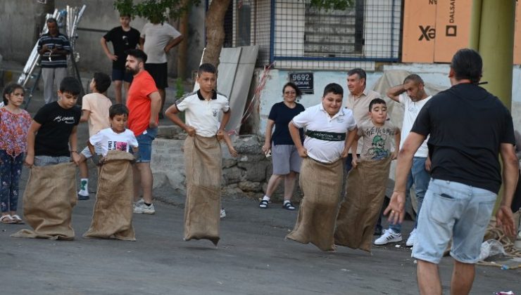 Karabağlar’ın sokakları neşe ve mutluluklar dolup taşıyor!