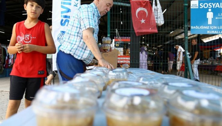 Kocaeli’de  aşure dağıtımı başladı