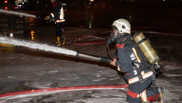 Malatya’daki yangına itfaiye ekiplerinden anında müdahale