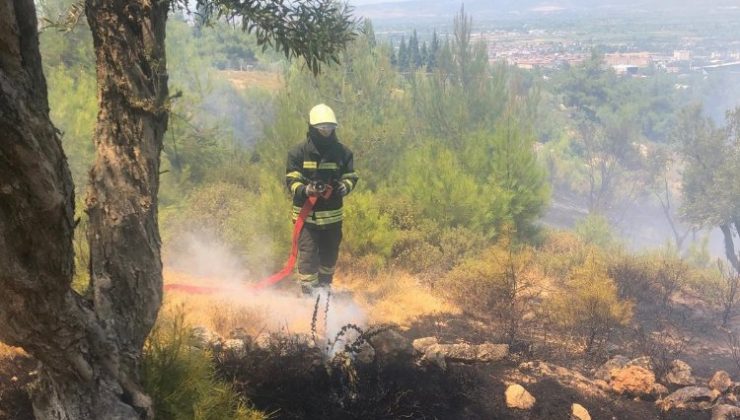 Manisa’da korkutan yangınlara Büyükşehir’den anında müdahale