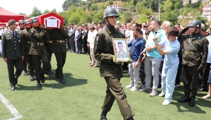 Şehit Er  Ahmet Saygın yapılan törenle Yığılca’da toprağa verildi 