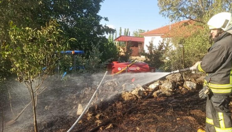 Tankerler ile yangınların büyümesi önlendi