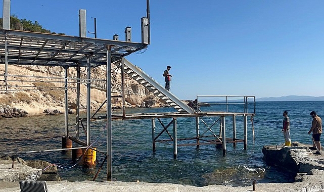 Ayıbalığı Koyu’ndaki izinsiz iskelenin sökümü başladı