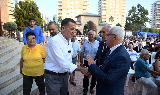 Başkan Özyiğit, Mersin Cemevi’nde Aşure etkinliğine katıldı