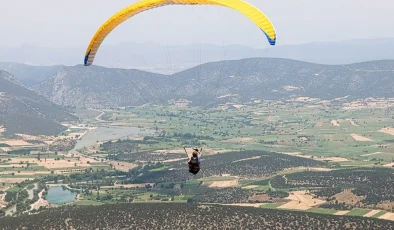 Bilecik’te yamaç paraşütü hazırlığı