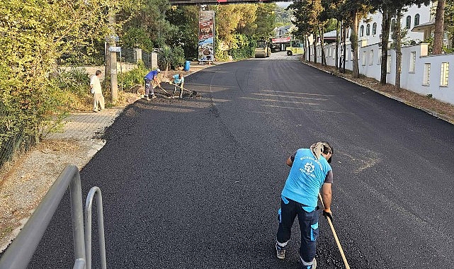 Büyükşehir Yol Bakım Timi durmaksızın çalışıyor