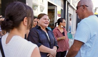 Didim Belediye Başkanı Hatice Gençay, ilçenin en işlek caddelerinden birisi olan Kurtuluş Caddesi’nde esnaf ve vatandaşlarla bir araya geldi.