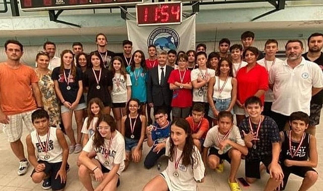 EÜ Spor Kulübü, yüzme sporuna genç yetenekler kazandırıyor