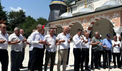 İzmit Kaynarca Camii ibadete açıldı