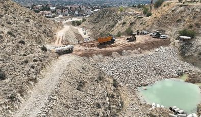 Konya Büyükşehir, Meram Bölgesindeki Taşkınları Önlemek İçin 40 Bin Metreküp Kapasiteli Göletler Yapıyor