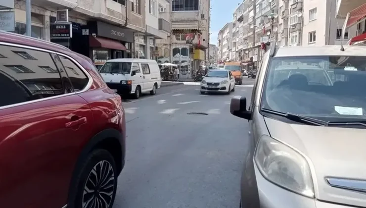 Mudanya’da gelişi güzel park eden araçlar trafiği zor durumda bırakıyor