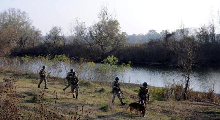 Edirne’de 2 FETÖ şüphelisi Yunanistan’a kaçmaya çalışırken yakalandı