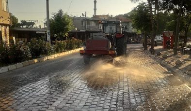 Salihli Belediyesi Kırsal Mahallelerde Yol Bakım ve Temizlik Çalışması Gerçekleştirdi