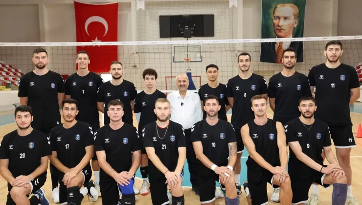 Başkan Büyükgöz’den voleybol takımına ziyaret