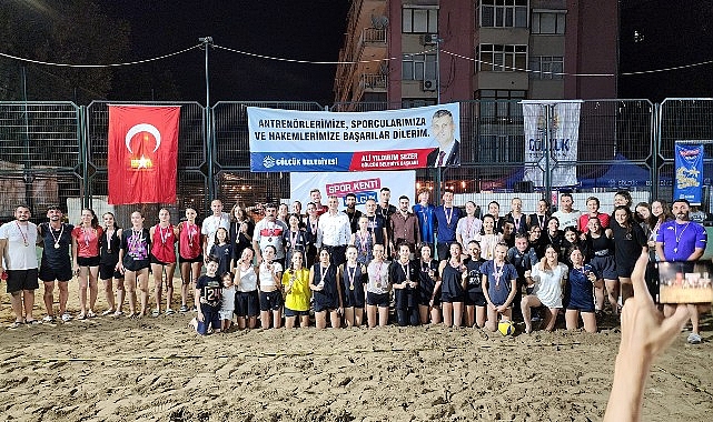 Gölcük Plaj Voleybolunu Çok Sevdi