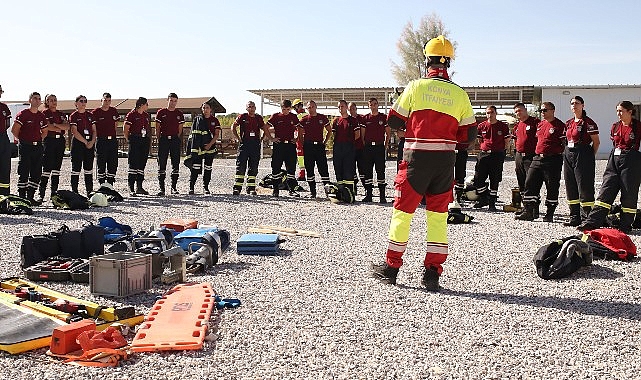 Konya Büyükşehir İtfaiyesi KKTC’de Görevli İtfaiye Personellerine Eğitim Verdi