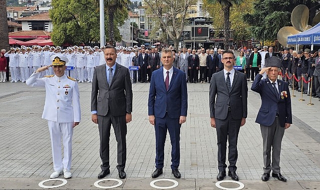 Mustafa Kemal Atatürk’e, “Gazî” ünvânı ve “Mareşal” rütbesi verilmesinin 101.yıl dönümü ve “19 Eylül Gaziler Günü” Gölcük Anıtpark’ta törenle kutlandı.