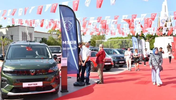 1. Manisa Otoshow Otomobil Fuarı Açıldı