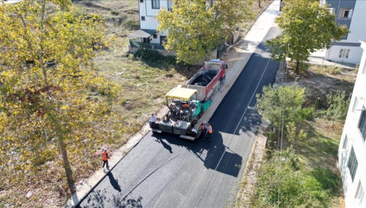 Asfalt çalışmaları Yeniceköy mahallesinde devam ediyor