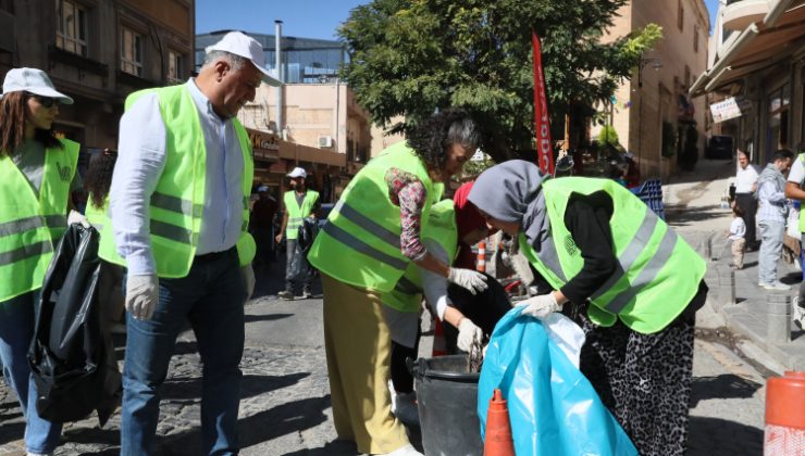 Artuklu’da geniş katılımla temizlik seferberliği