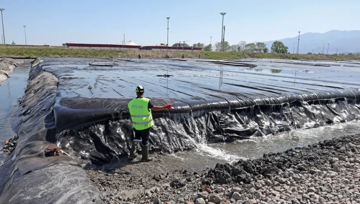 İzmit Körfezi’nden 1 milyon metreküp çamur çıkarıldı