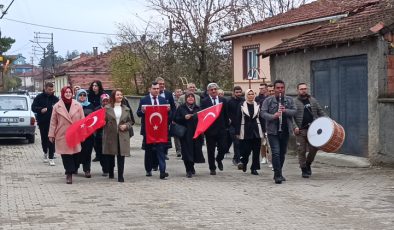 Bilecik Pazaryeri'nde AK Partili kadın başkanlar gelin almaya katıldı