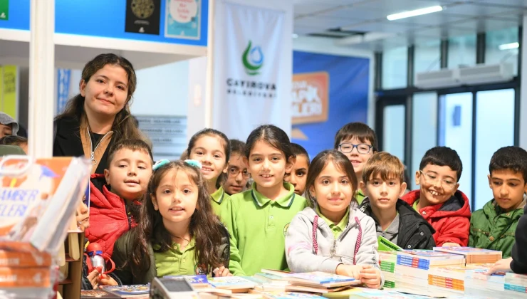 Koceli Çayırovalı minikler, kitap günlerinde bir araya geldi